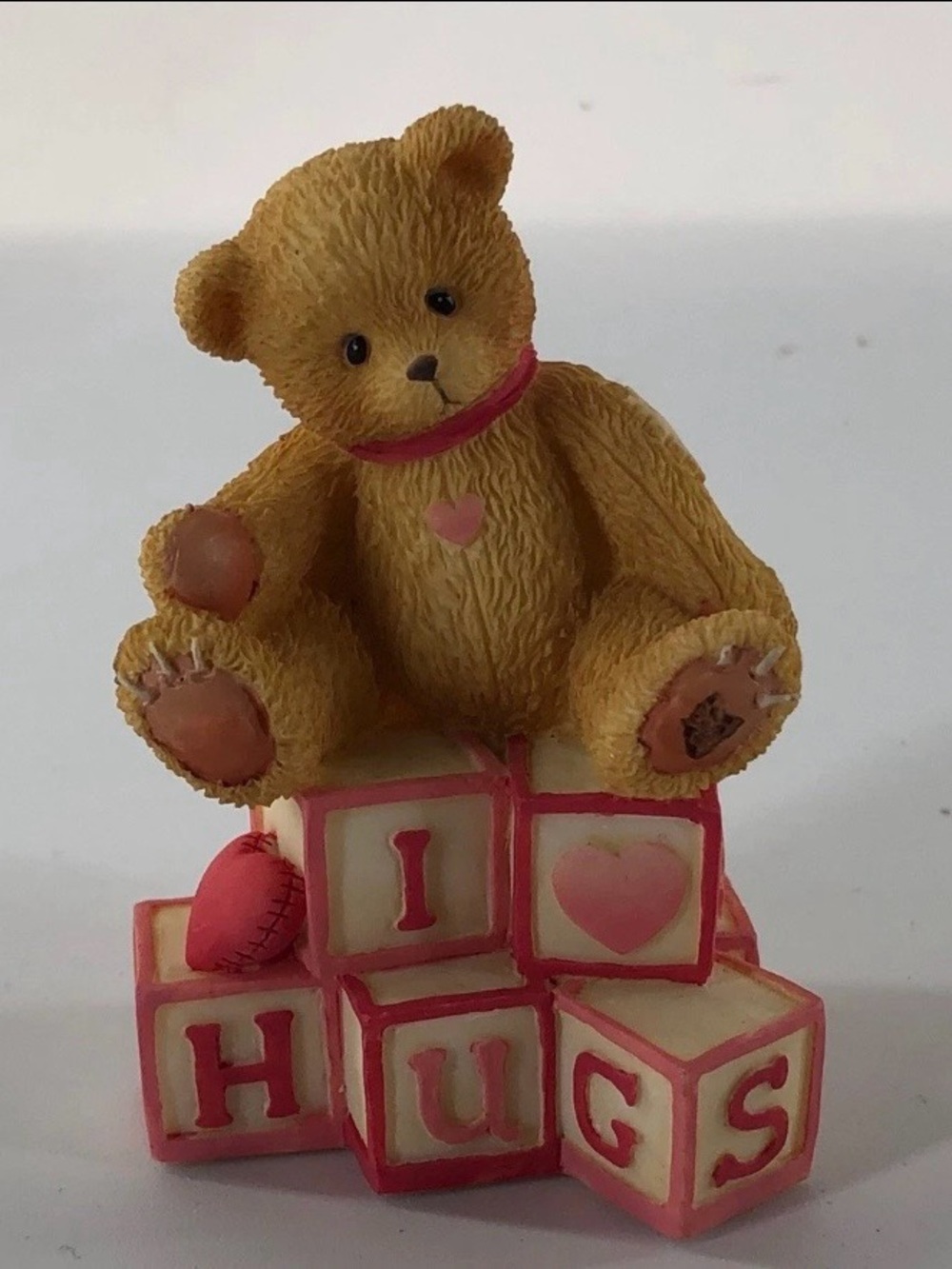 Cherished Teddies "I Love Hugs" Bear on Blocks Figurine #902969 box